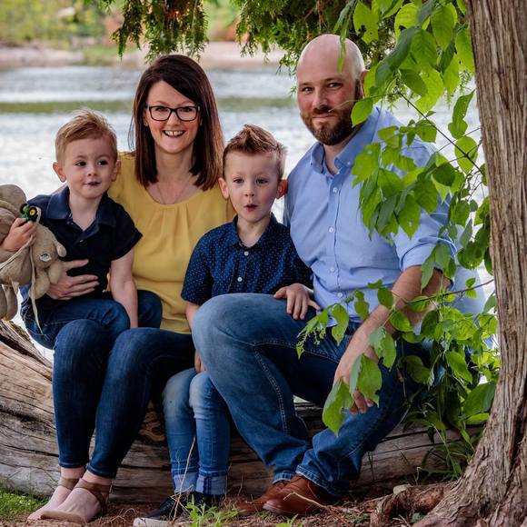 Meet your Posher, Amanda - Picture 1 of 1